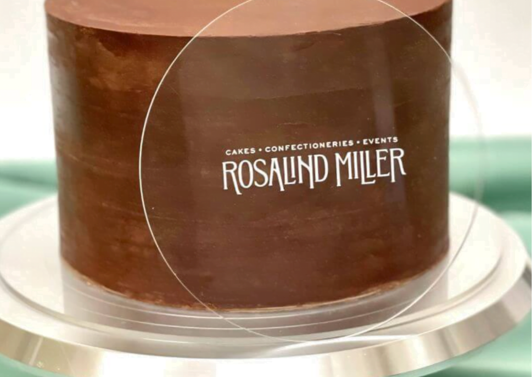 acrylic-ganache-plates-circle-rosalind-miller-cakes