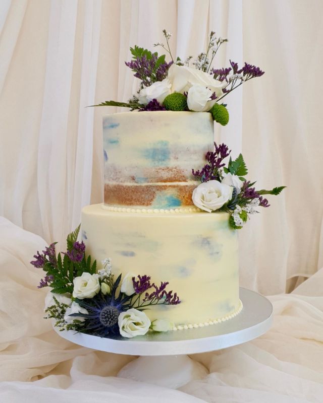 3 wedding cake suppliers in London you'll adore | Easy Weddings